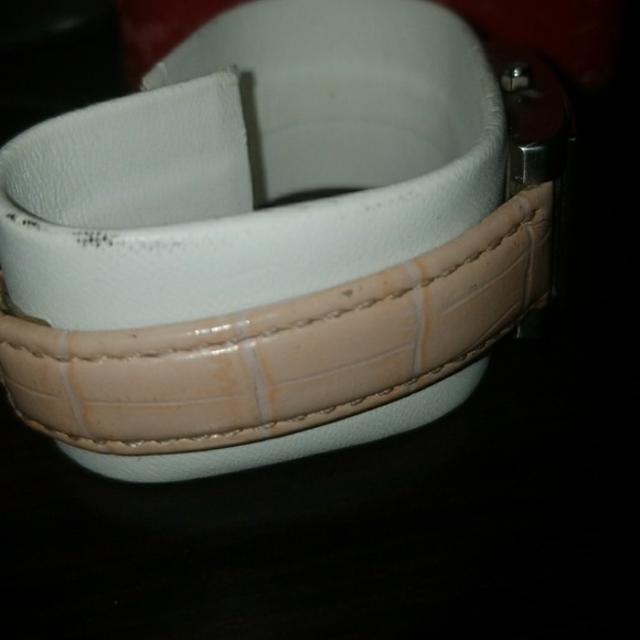 Wenger Swiss army watch pink croc band - Picture 3 of 5